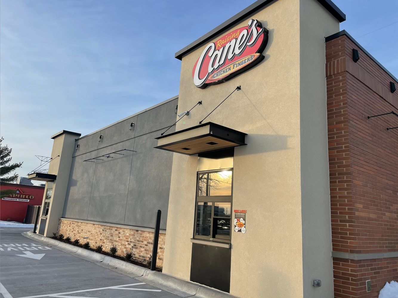 Raising Cane's Chicken Fingers: 3065 White Bear Ave N, Maplewood, MN 55109